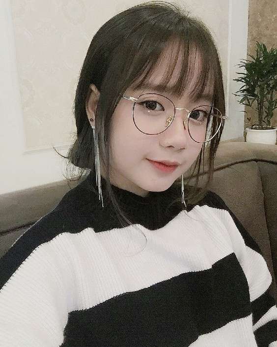 anh-gai-xinh-deo-mat-kinh-10 anh-gai-xinh-deo-mat-kinh-10
