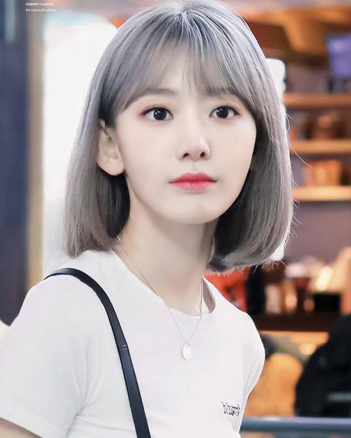 anh-gai-xinh-toc-ngang-vai-2k-32