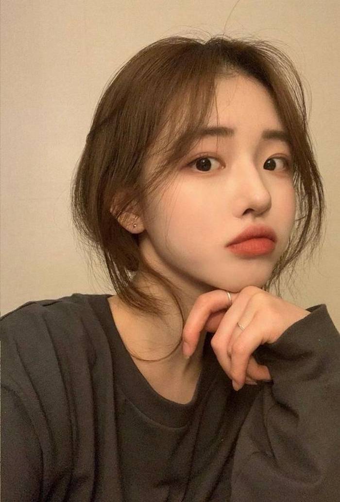 anh-gai-xinh-toc-ngang-vai-2k-33
