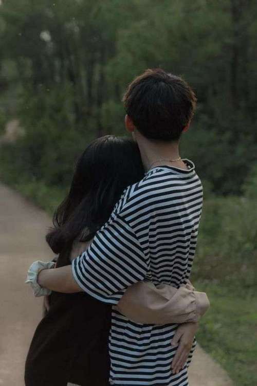 dang-chup-hinh-doi-79