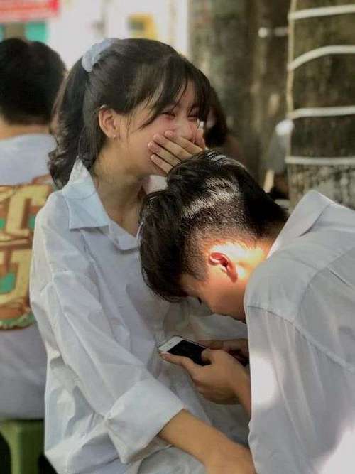 dang-chup-hinh-doi-81