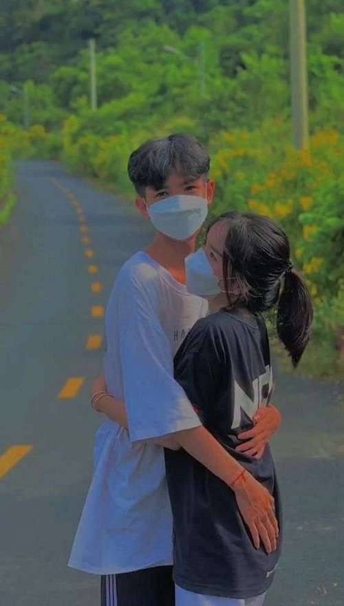 dang-chup-hinh-doi-82