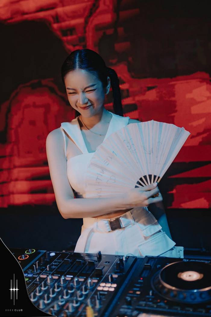 Logo anhgaixinh.vn dj-mie-sexy-13