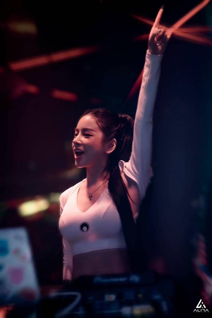 Logo anhgaixinh.vn dj-mie-sexy-3