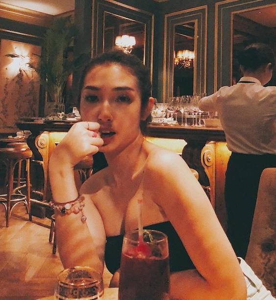 khong-tu-quynh-sexy-18 khong-tu-quynh-sexy-18