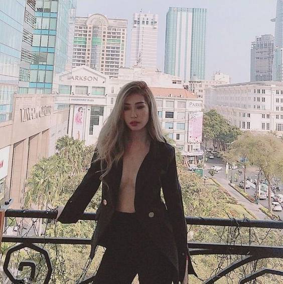 khong-tu-quynh-sexy-20 khong-tu-quynh-sexy-20