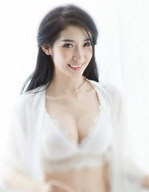 khong-tu-quynh-sexy-25 khong-tu-quynh-sexy-25