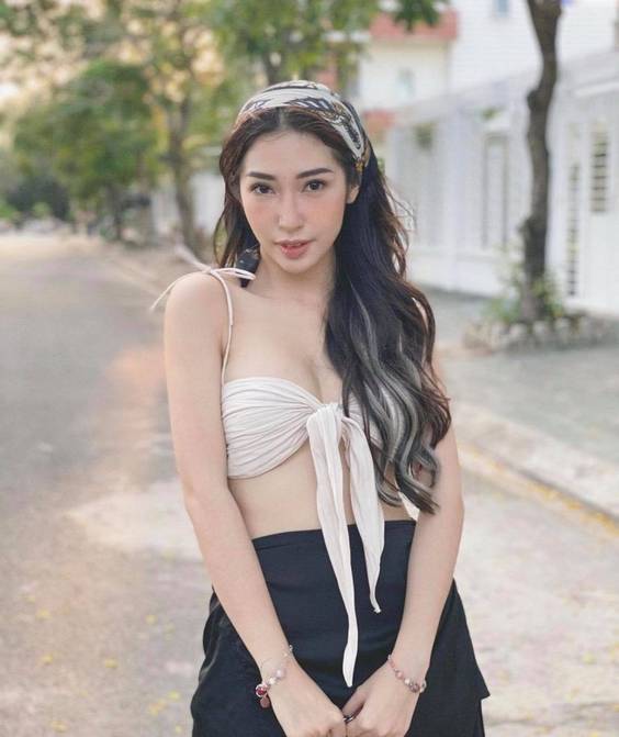 khong-tu-quynh-sexy-32 khong-tu-quynh-sexy-32