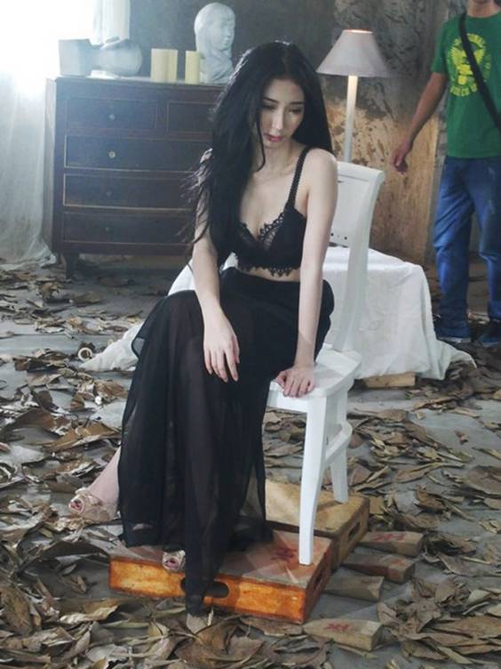 khong-tu-quynh-sexy-4 khong-tu-quynh-sexy-4