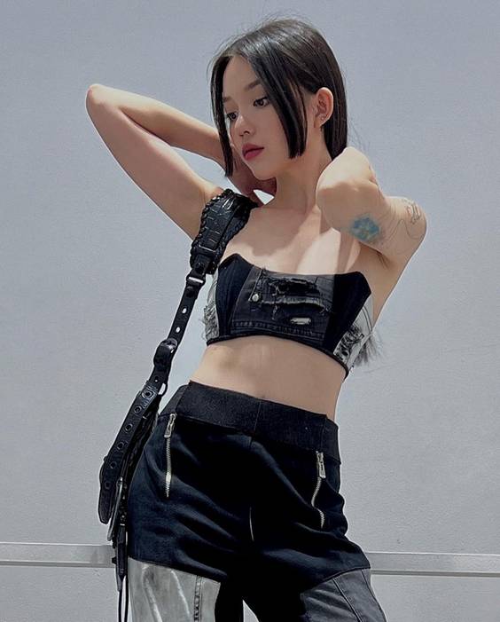 linh-ngoc-dam-sexy-13 linh-ngoc-dam-sexy-13