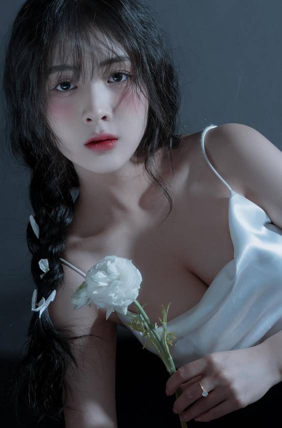 quynh-alee-sexy-4 quynh-alee-sexy-4