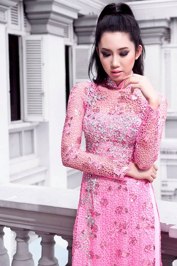 thuy-ngan-sexy-mac-ao-dai-6 thuy-ngan-sexy-mac-ao-dai-6