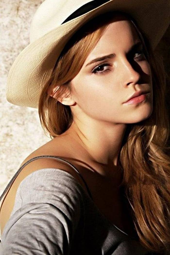 emma-wason-sexy-9 emma-wason-sexy-9