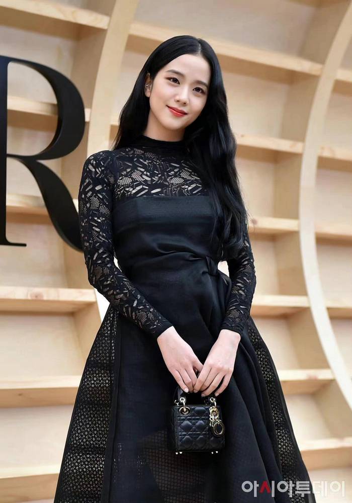 jisoo-sexy-1 jisoo-sexy-1