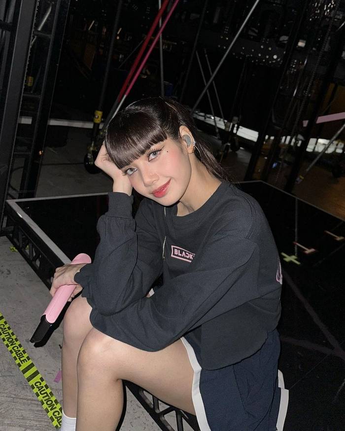 lisa-sexy-blackpink-10