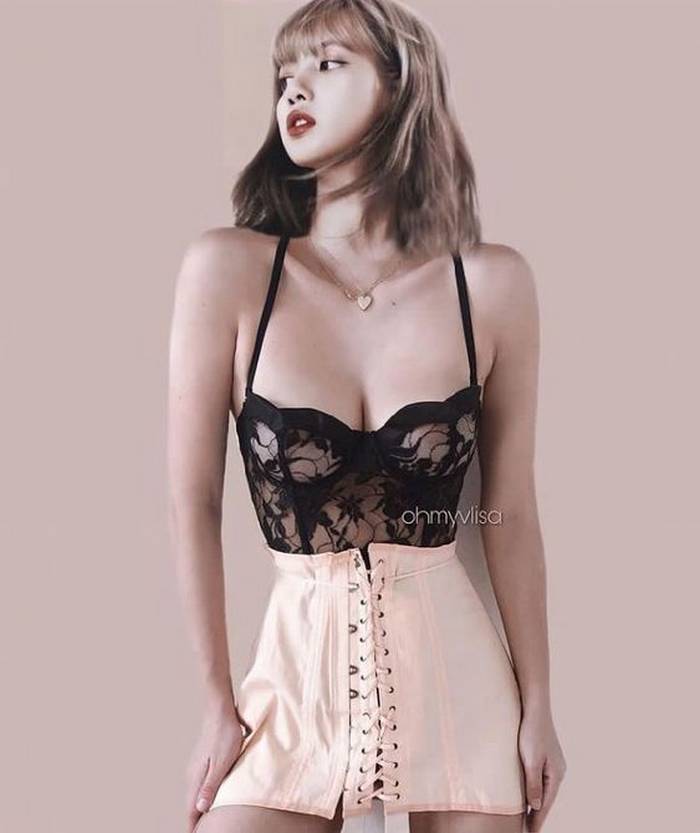 lisa-sexy-blackpink-7