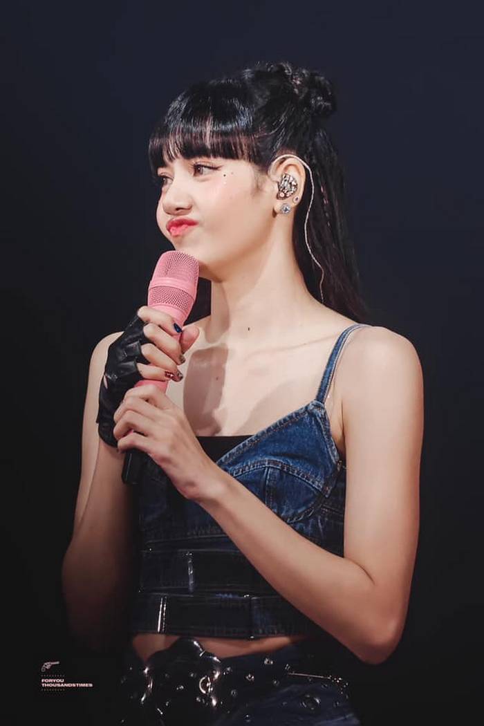 lisa-sexy-blackpink-8
