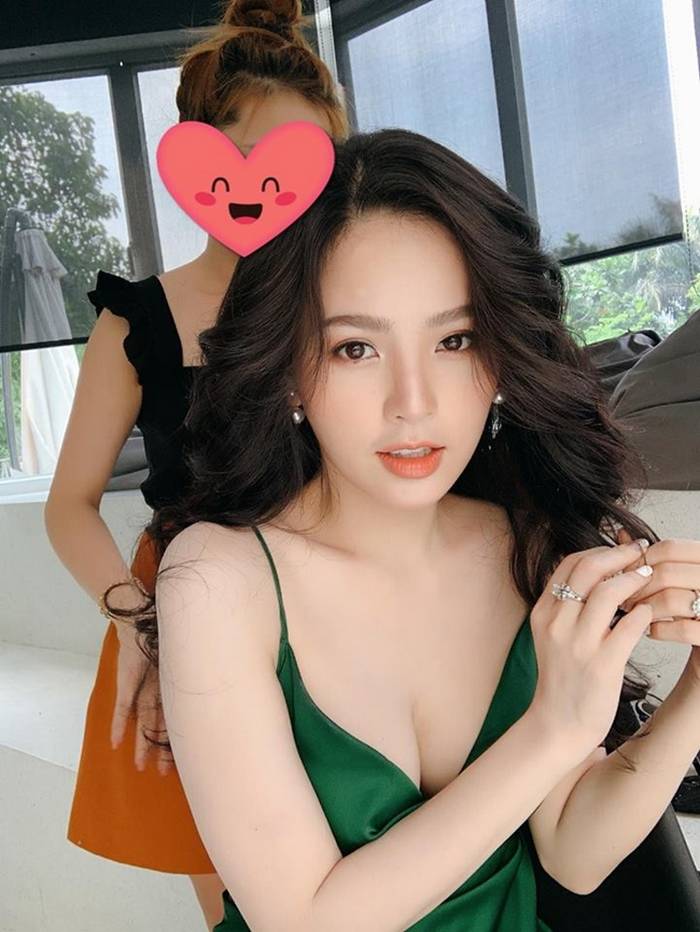 phi-huyen-trang-sexy-2 phi-huyen-trang-sexy-2