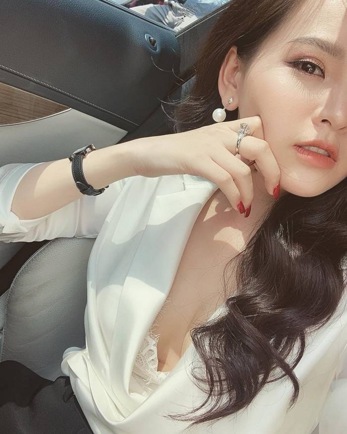 phi-huyen-trang-sexy-43 phi-huyen-trang-sexy-43