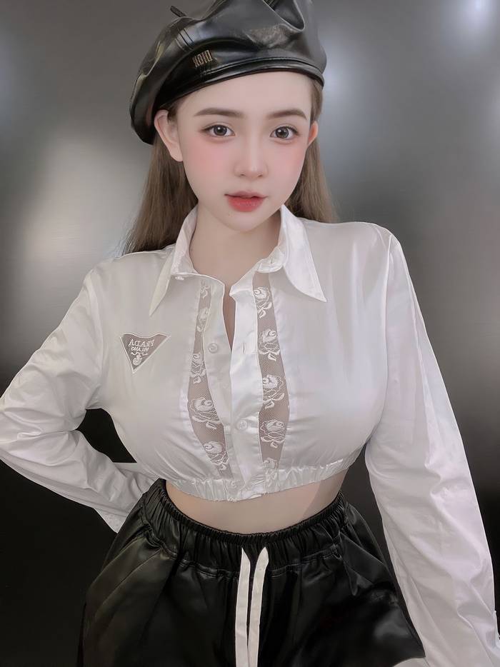 tran-huyen-chau-sexy-52