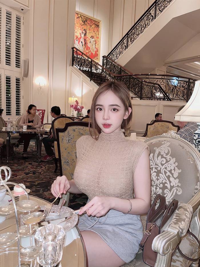 tran-huyen-chau-sexy-55
