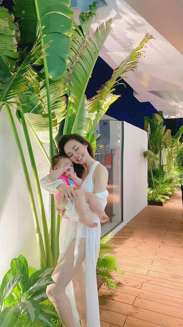 vy-oanh-sexy-18